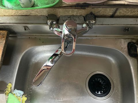 水栓金具