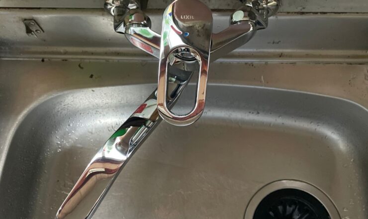 水栓金具